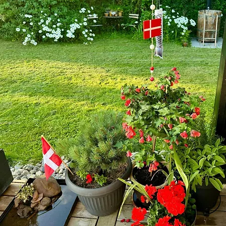 Summerhouse With Hot Tub On Langeland Dom wakacyjny